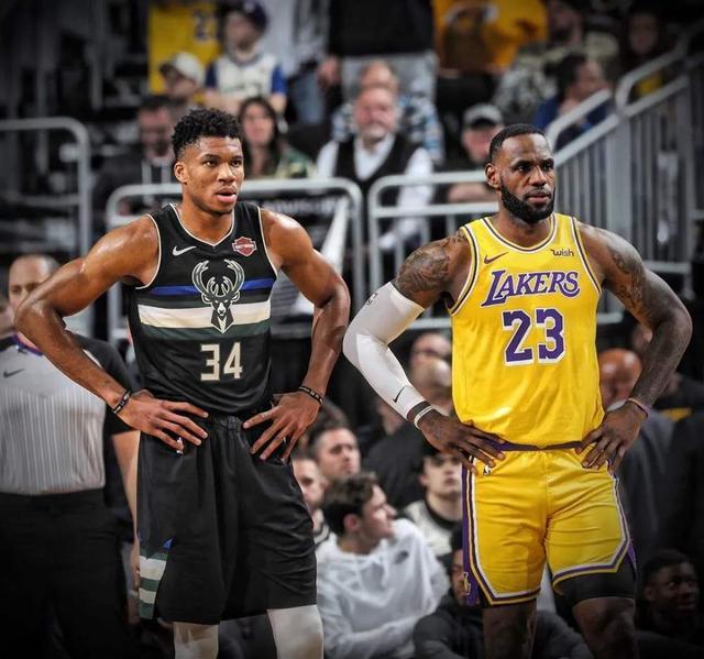 哥伦比亚11月大名单：J罗、迪亚斯领衔，里奥斯、卢库米在列（哥伦比亚公布11月名单：J罗、迪亚斯压阵，里奥斯、卢库米入选）