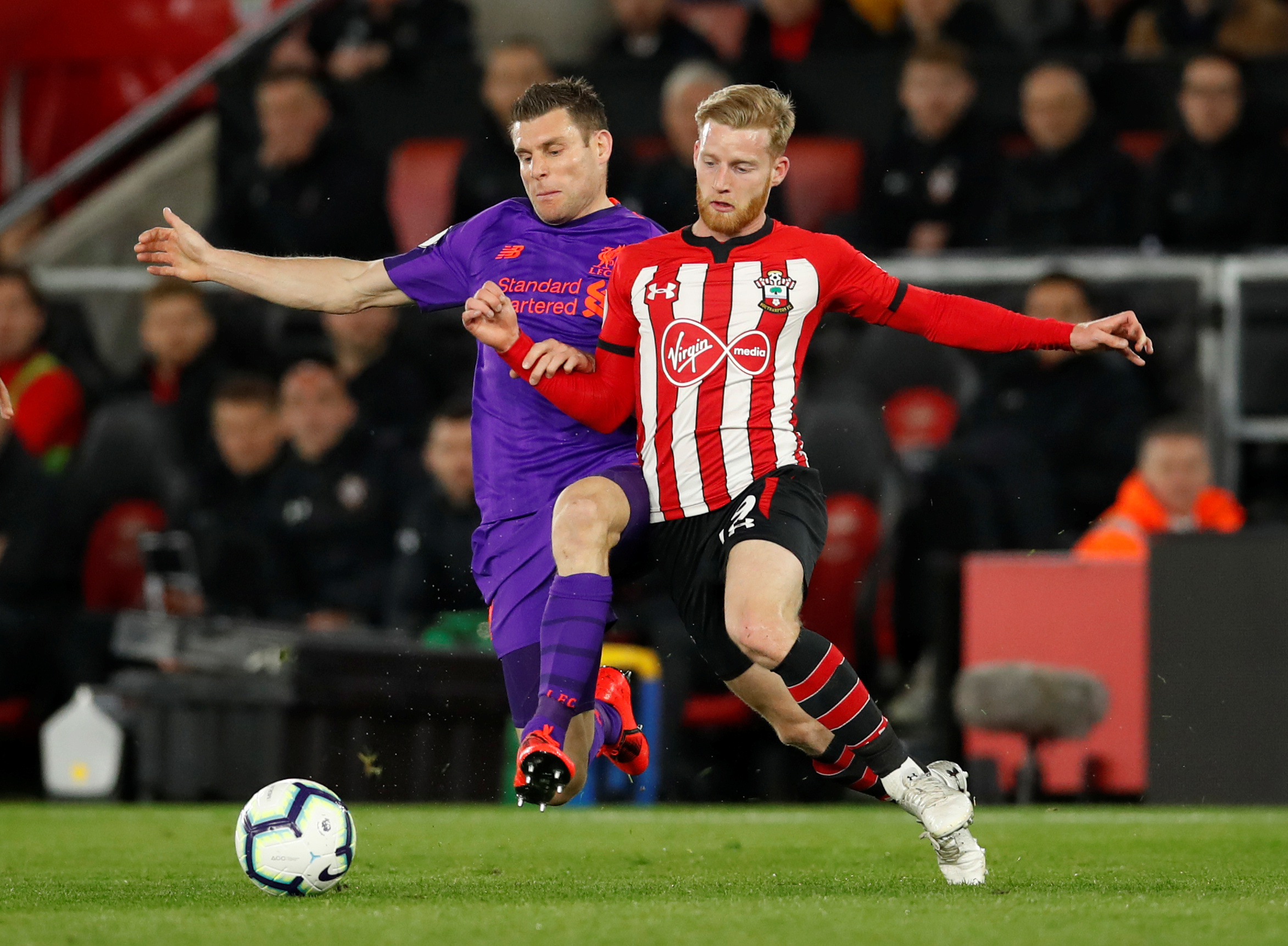 昔日冠军后卫！普尔半场9中4中拿11分3板3断 3+1和高难度上篮都有（曾夺冠后卫普尔半场9投4中拿下11分3板3断，3+1与高难度上篮均有展现）