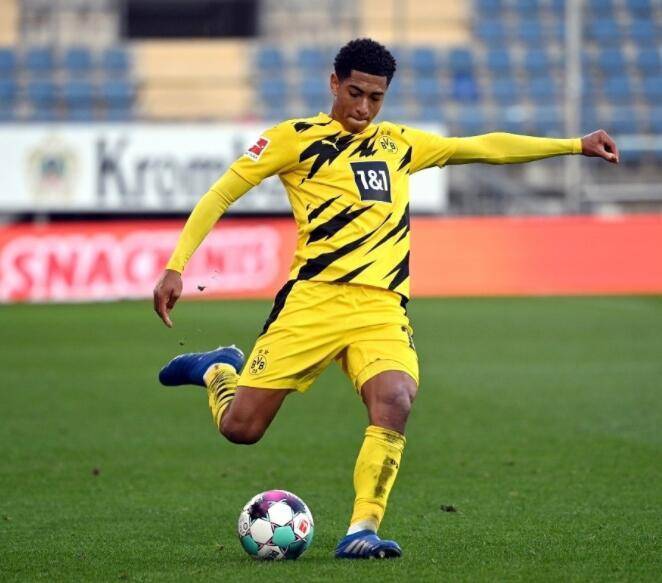 五大联赛榜首再次易主（五大联赛榜首再换主人）