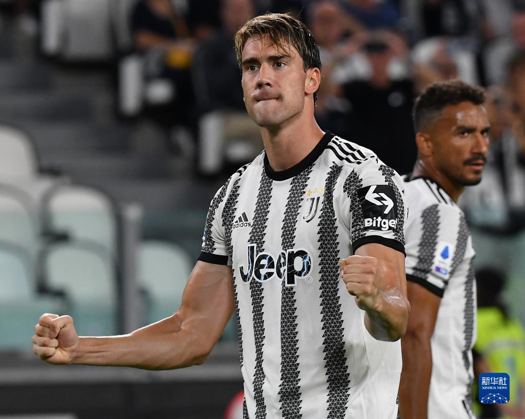 德天空：米兰先租后买正式报价菲尔克鲁格，西汉姆正在评估（德天空：米兰提交先租后买方案求购菲尔克鲁格，西汉姆评估中）