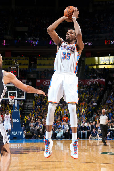 替补上阵，国米两位小将斯皮纳塞和博沃上演一线队首秀（国米两新星斯皮纳塞、博沃替补登场完成一线队处子秀）