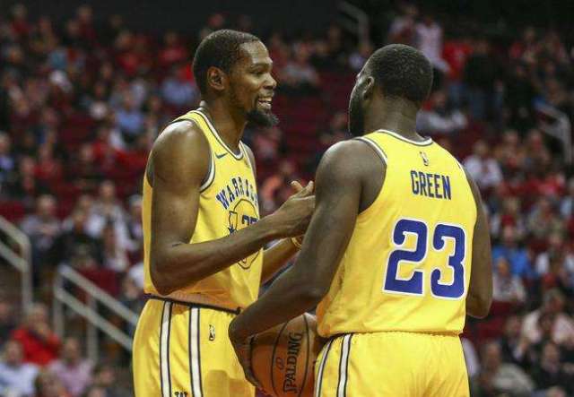 英格兰世界杯揭幕战分得门票数少于库拉索，球迷再次震怒（世界杯揭幕战英格兰获票少于库拉索，球迷怒火再起）