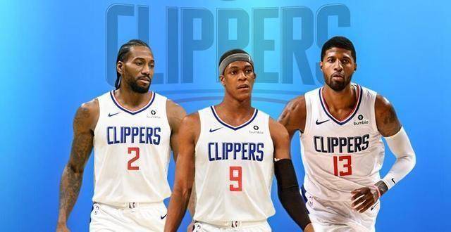 国家德比维尼修斯不满被换后，阿隆索让米利唐去跟他谈谈（国家德比维尼修斯对被换下不满，阿隆索指派米利唐上前沟通）