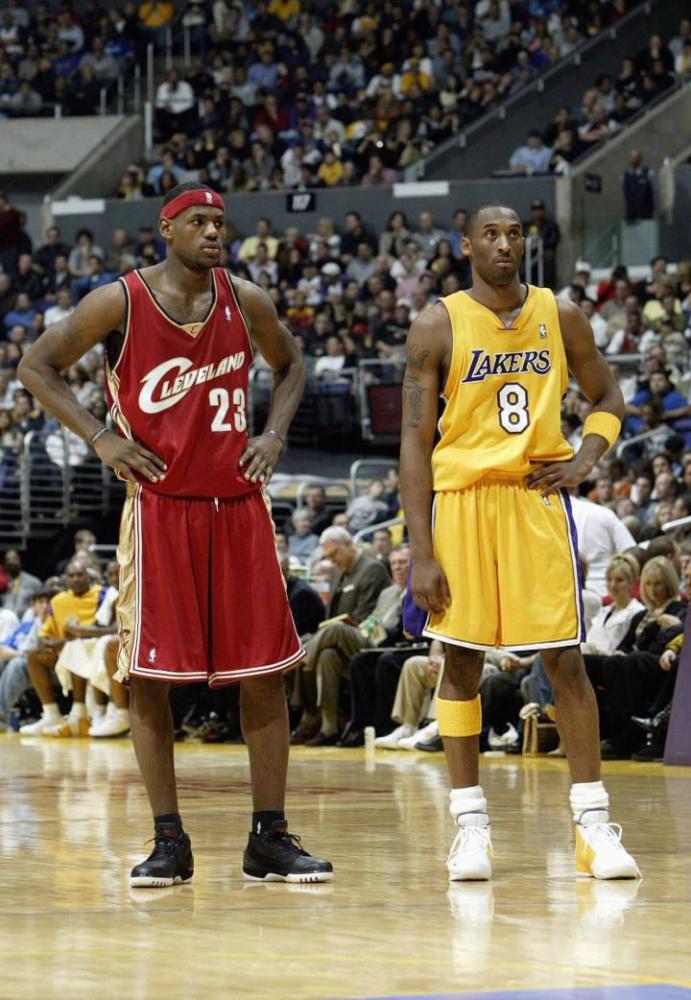 记者观赛｜轮椅篮球的 “手” 速对决（场边直击｜轮椅篮球的手速之战）