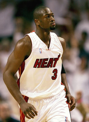 远藤航：我在日本踢过中卫，所以我不介意在利物浦踢什么位置（远藤航：曾在日本踢中卫，在利物浦出任任何位置都可以）