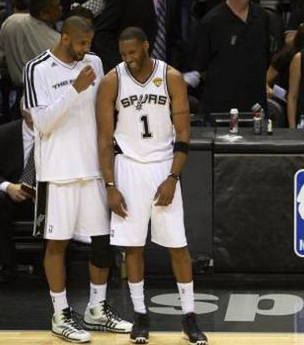 拜合拉木：第二球球到右边脚下只能这么打；现在打谁都有信心（拜合拉木复盘第二球：右脚来球只能那样处理，如今对谁都充满信心）