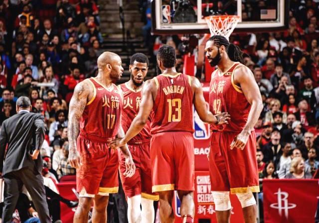 葡萄牙世预赛出线后，C罗晒出没有自己的全队庆祝大合照（葡萄牙世预赛出线后，C罗晒出无本人出镜的全队庆祝合照）