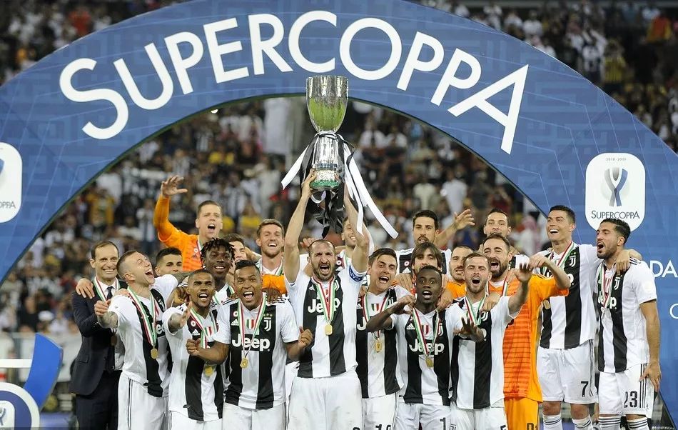 王哲林：核心力量展现领袖风范（王哲林：以核心实力彰显领袖气质）